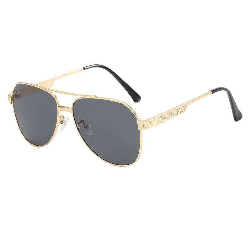 Dame elegant aviator-solbriller med robust metallramme og UV-beskyttelse Skanto