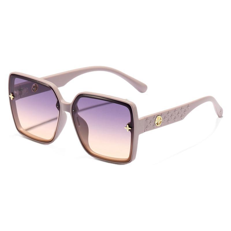 Dame oversized kvadratisk solbrille med elegant design Skanto