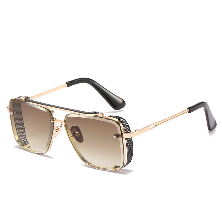 Dame moteriktig solbrille med unikt design og høykvalitets ramme Skanto