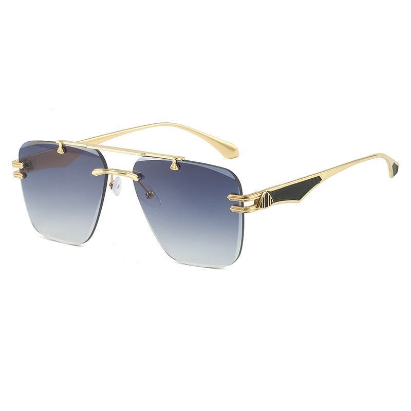 Dame Designer-solbrille i ekstravagant ramme Skanto