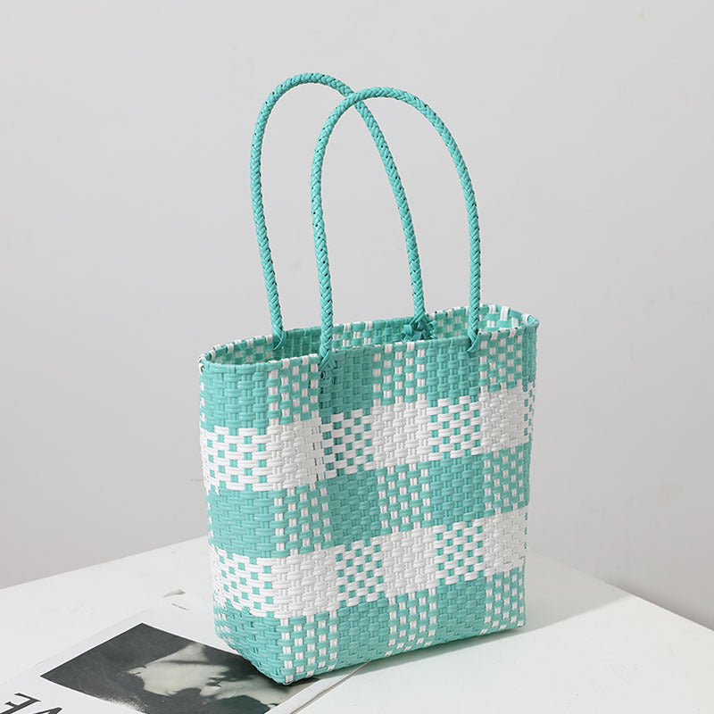 Handmade basket bag in modern plaid pattern Skanto