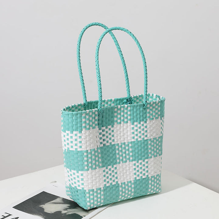 Handmade basket bag in modern plaid pattern Skanto