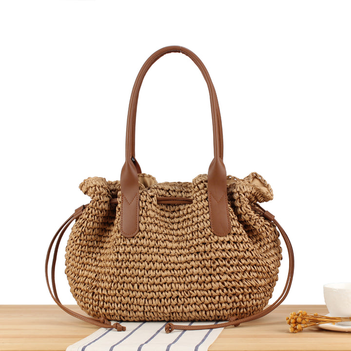 Handbag with soft leather handle and spacious interior compartment Skanto