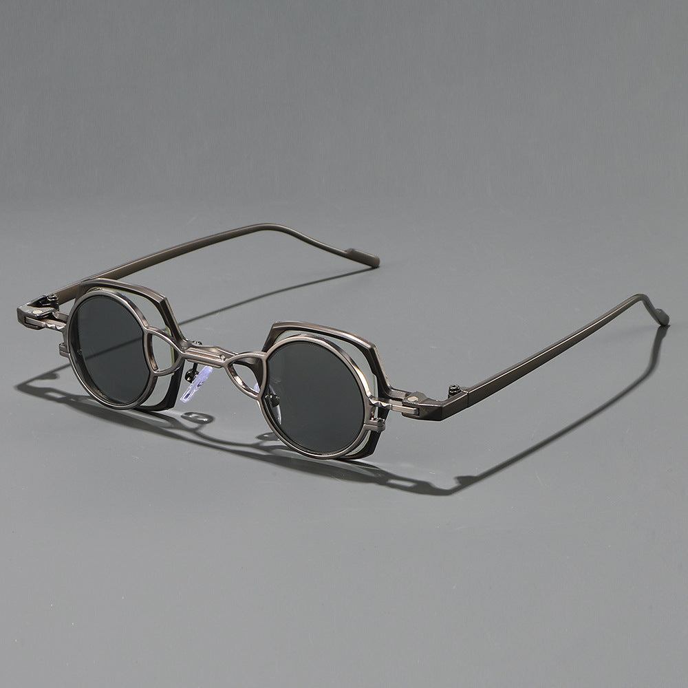 Dame moteriktig solbrille med unikt rammedesign Skanto