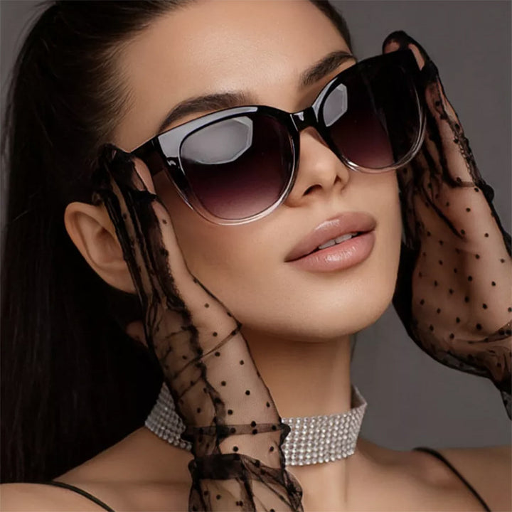Dame ekstravagant solbrille med moderne Cat-Eye design Skanto