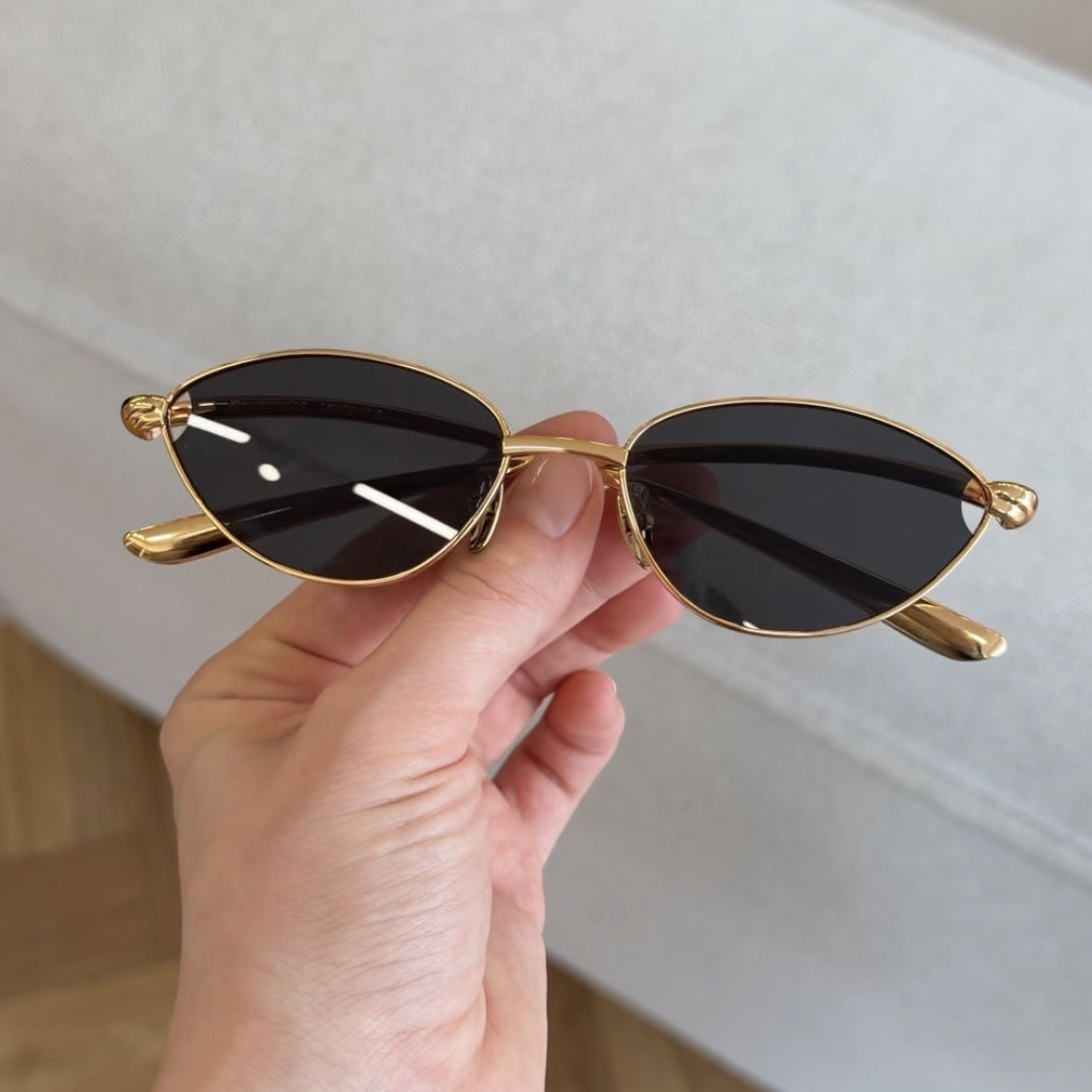 Women's Designer Sunglasses with Elegant Metal Frame and Protective Lenses Skanto