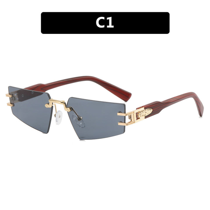 Women's fashionable sunglasses with elegant square frame structure and luxurious details Skanto
