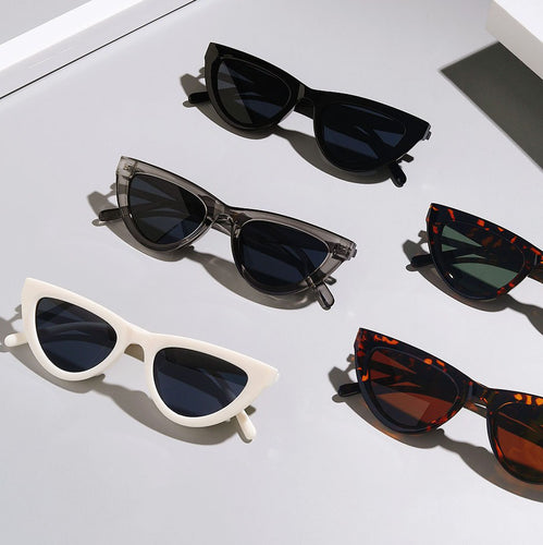 Dame Cat-Eye solbriller med moderne og lett ramme Skanto