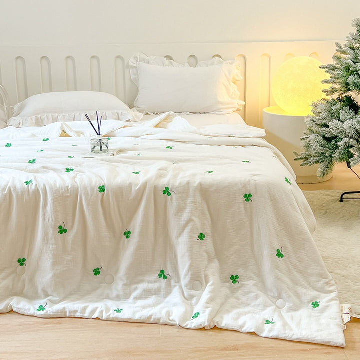 Kvinne lett og pustende quilt med delikate blomster mønstre Skanto