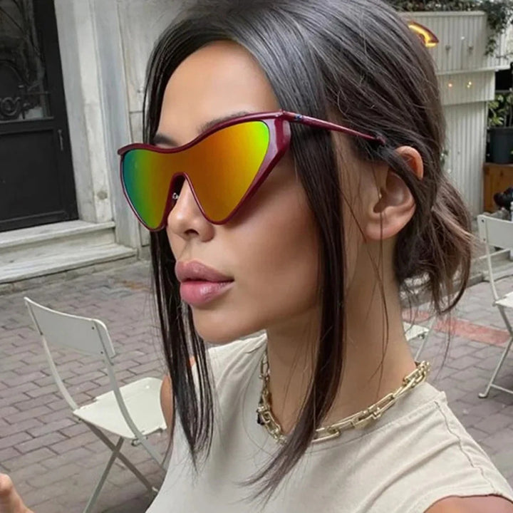 Women's extravagant shaped sunglasses with protective UV filter Skanto