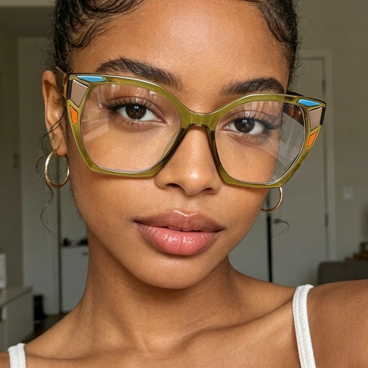 Dame Eyewear med uvanlig Cat-Eye-design Skanto