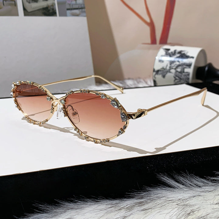 Women's exclusive sunglasses with sparkling rhinestone decoration and elegant metal frame Skanto