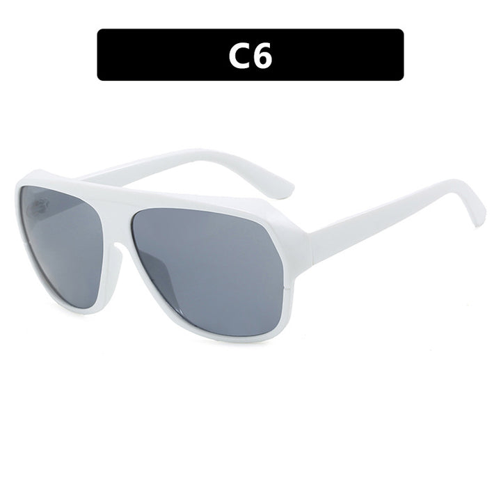 Dame moteriktig oversized solbrille med sporty design Skanto