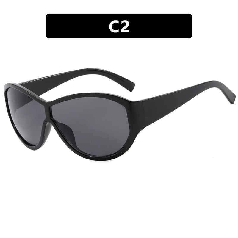 Women's Sporty Sunglasses with Ergonomic Design and UV Protection Skanto