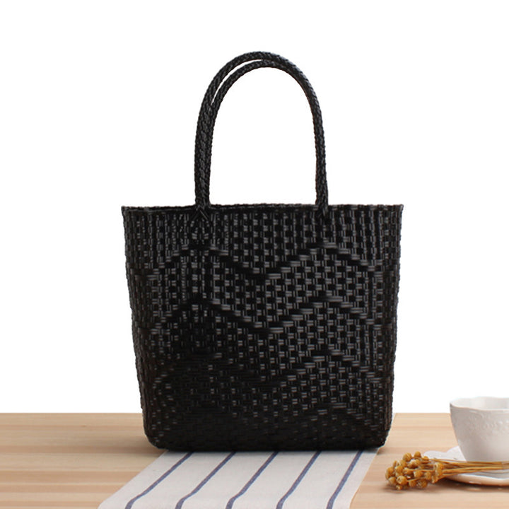 Handbag made of high-strength braided material with elegant wave structure Skanto