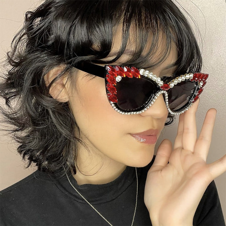 Damer ekstravagante Cat-Eye solbriller med glitrende rhinestones Skanto