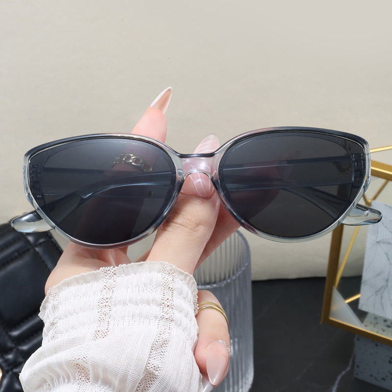 Dame Cat-Eye solbriller med moderne design Skanto
