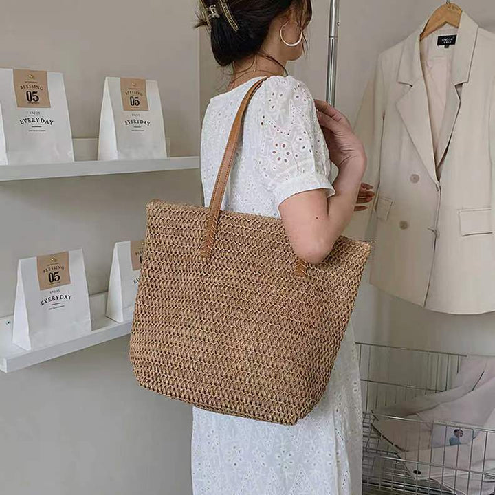 Elegant Straw Bag with High-Quality Leather Handle Skanto