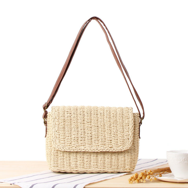 Handbag made of braided natural material with detachable shoulder strap Skanto