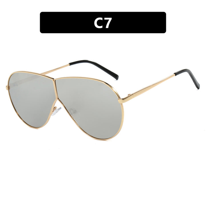 Women's pilot sunglasses with elegant gold frame and blue lenses Skanto