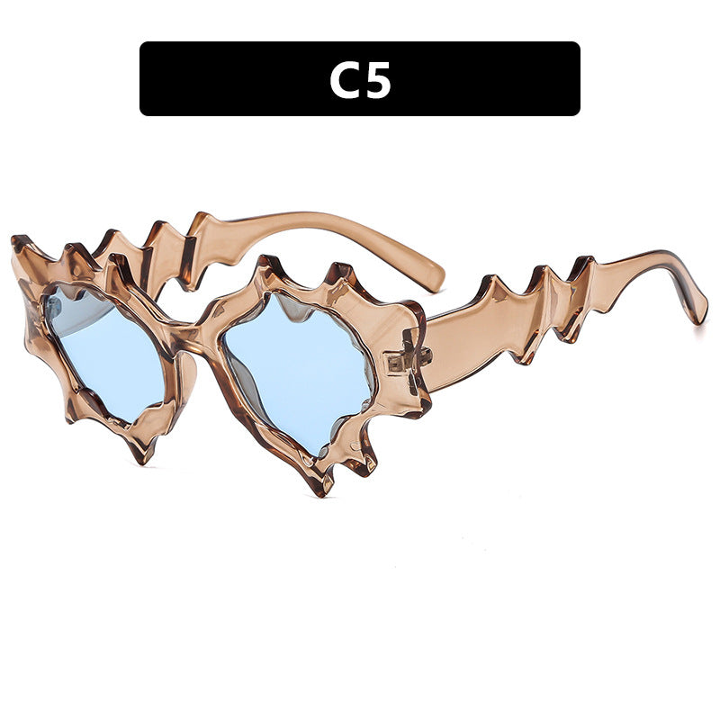 Women's extraordinary fashion sunglasses in creative design Skanto