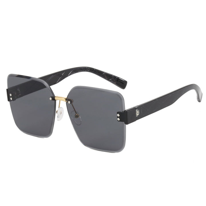Damer oversized kvadratisk solbrille med moderne dekor Skanto