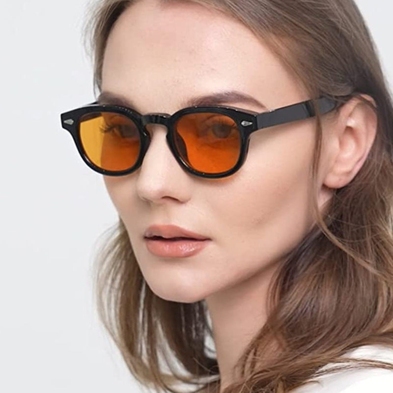 Dame moteriktig solbrille i elegant stil Skanto