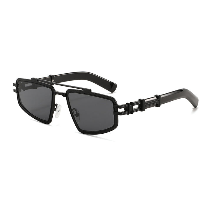 Dame Designer-solbrille med filigran metallramme og polariserte glass Skanto