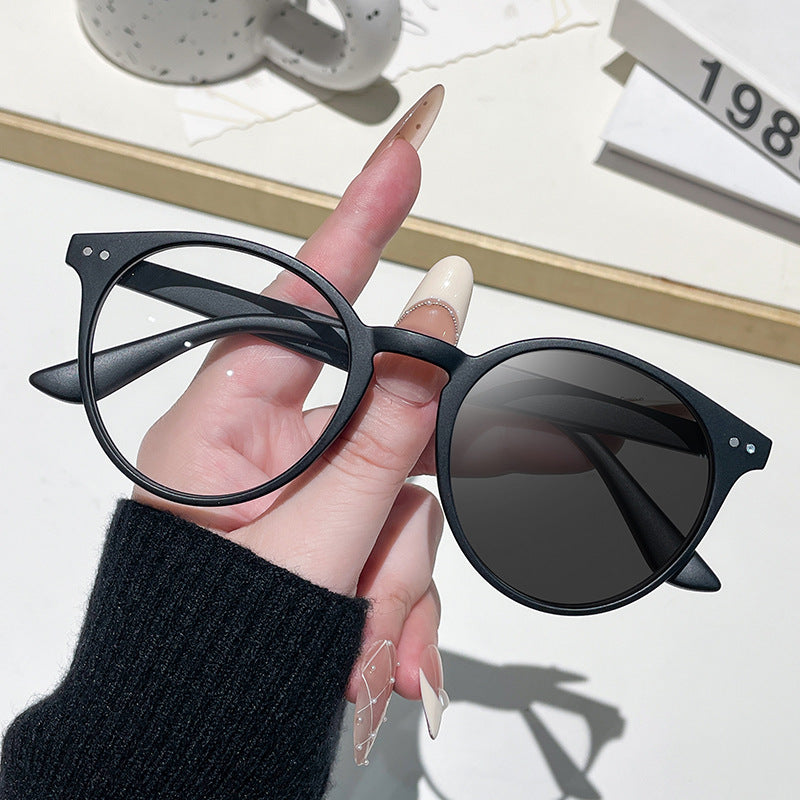 Dame Cat-Eye solbriller med transparent ramme Skanto