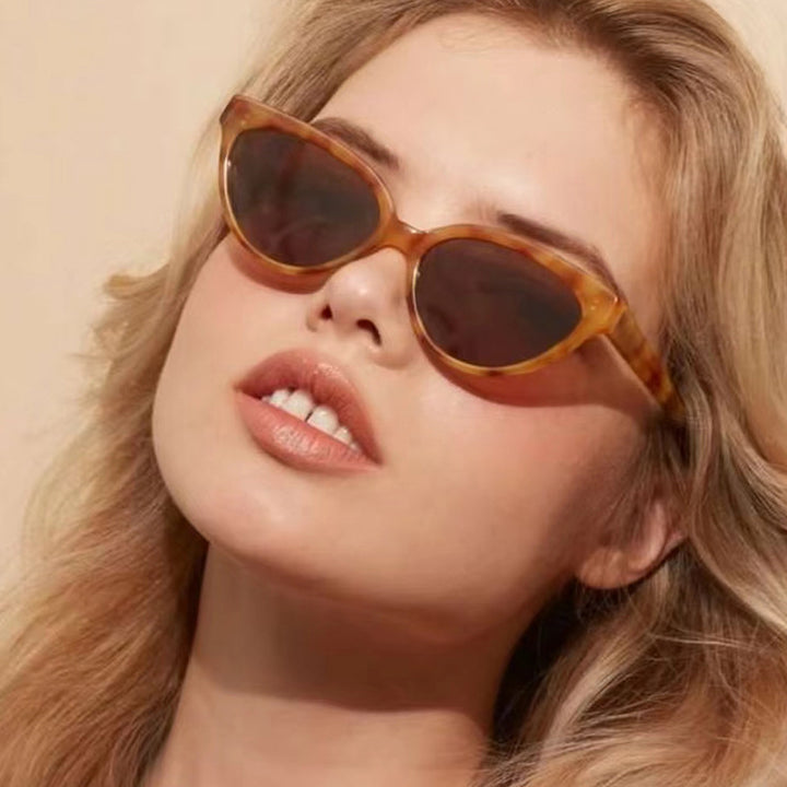 Women's Cat-Eye Sunglasses with Luxurious Pattern and UV Protection Skanto