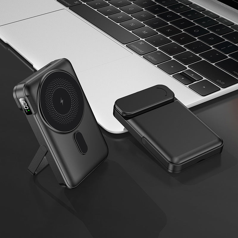 Bærbar powerbank med integrert stativfunksjon og digital ladestatusvisning Skanto