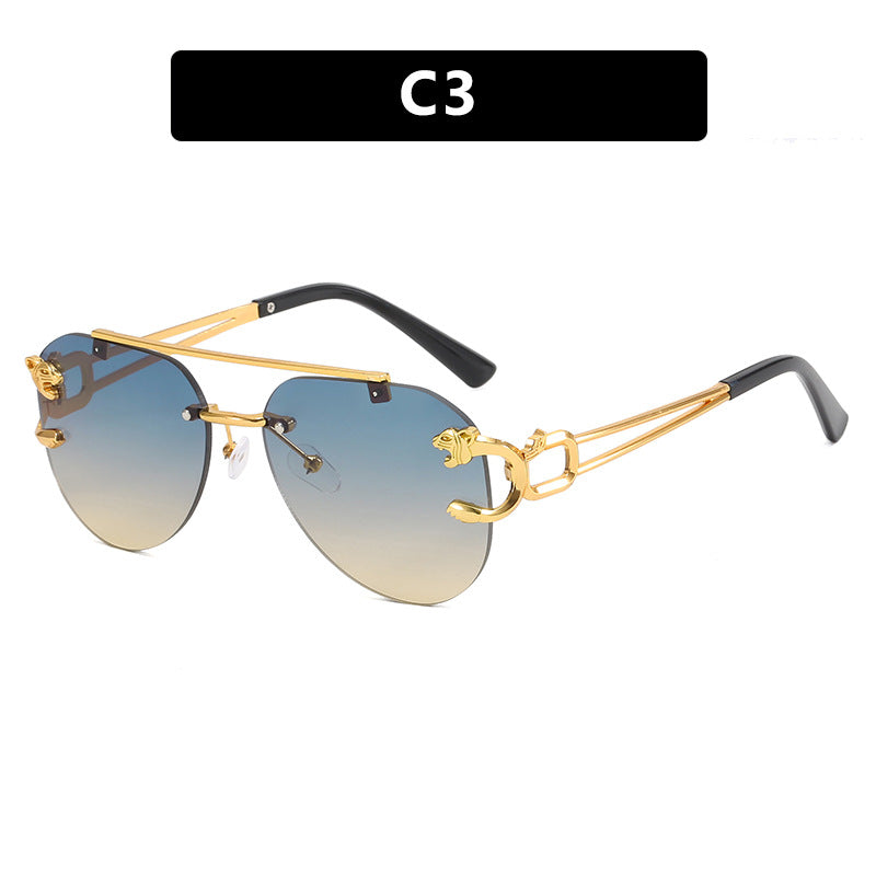 Women's unusual round sunglasses with decorative details Skanto