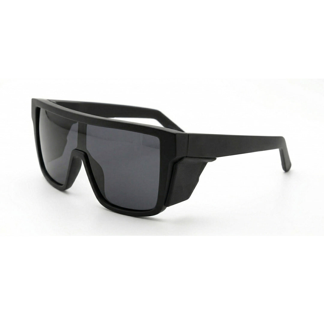 Dame sport solbriller i moderne design med bred ramme og polariserende linser Skanto