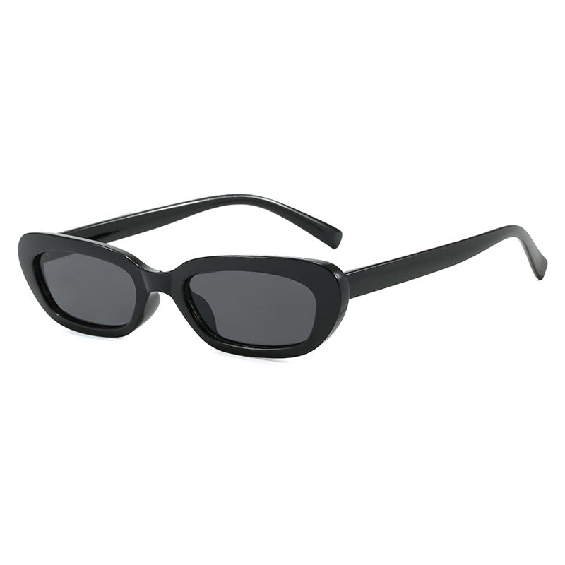 Women's fashionable cat-eye sunglasses with transparent plastic frame and UV protection Skanto