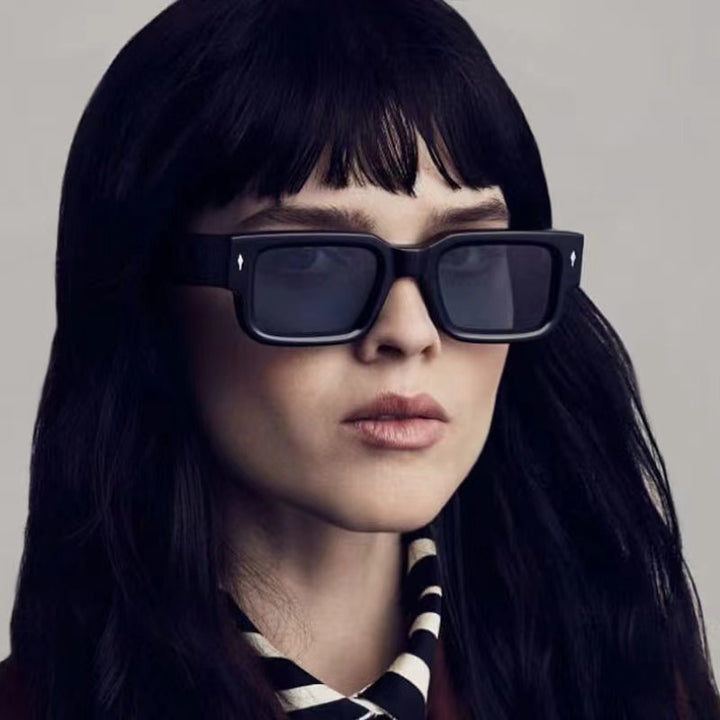 Women's square sunglasses with elegant design and UV protection Skanto