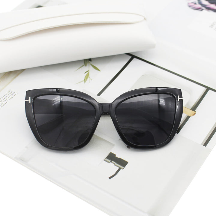 Dame Cat-Eye solbriller med elegante aksenter Skanto