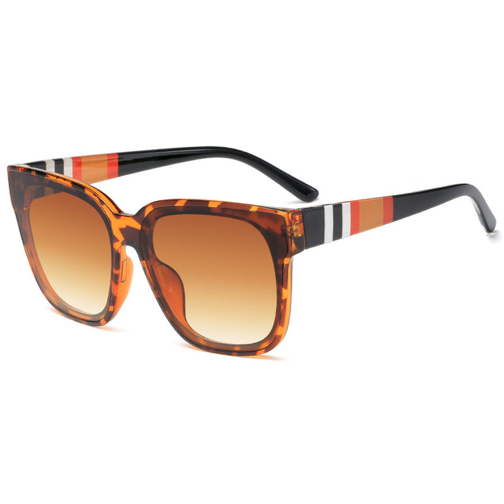 Dame moteriktig solbrille med markant oversized ramme og UV-beskyttelse Skanto