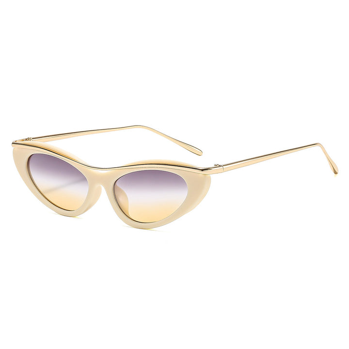 Dame Cat-Eye solbriller med elegant metallramme Skanto