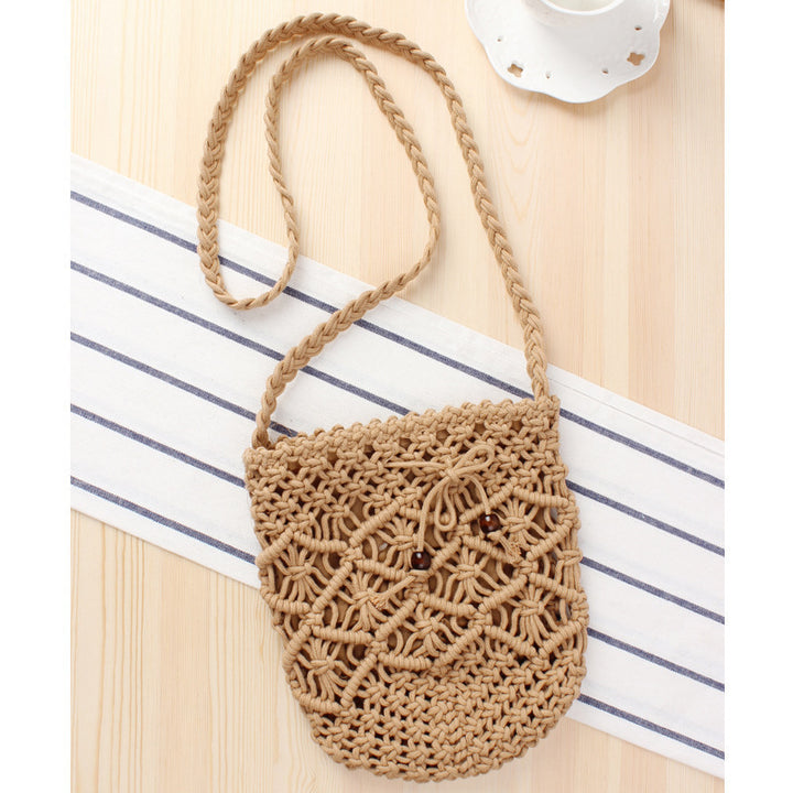Hand-knotted shoulder bag Skanto