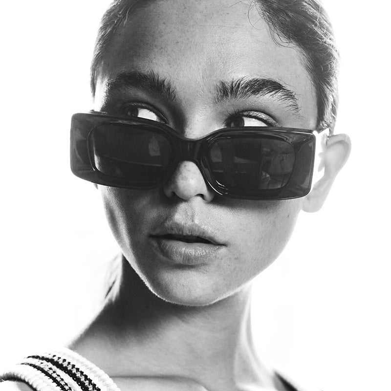 Women's modern square sunglasses with transparent frame and protective UV filter Skanto