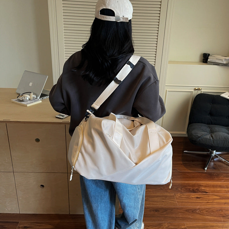 Elegant Sport-Duffle-Bag med multifunksjonelle lommer Skanto