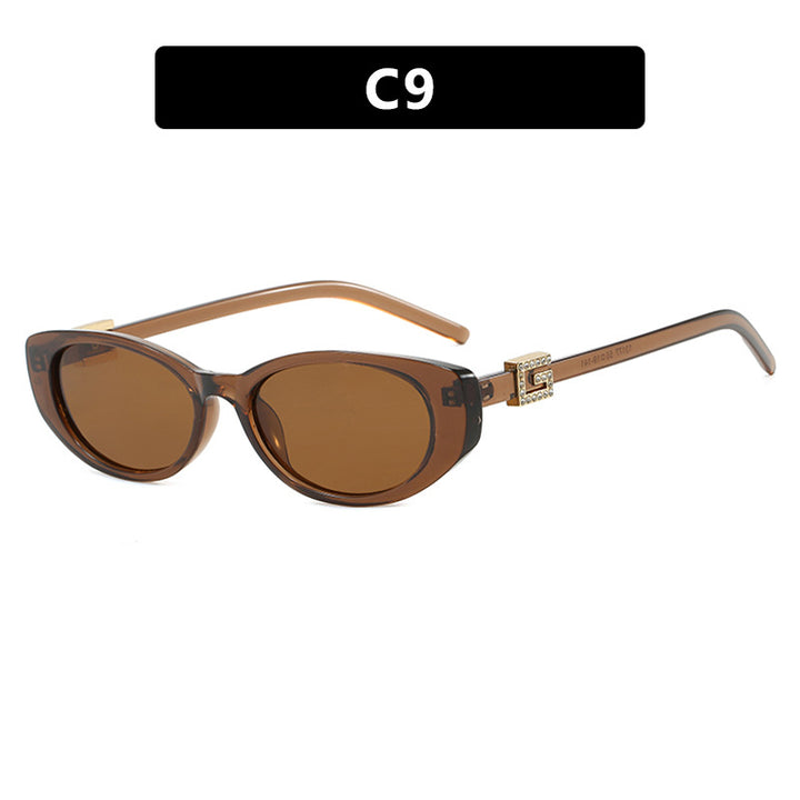 Women's cat-eye sunglasses with elegant metal frame and protective UV filter Skanto