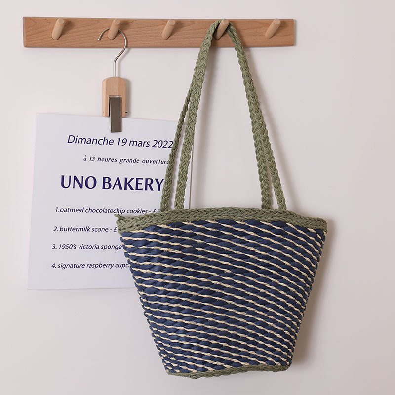 Braided beach bag with wide, stable handles Skanto