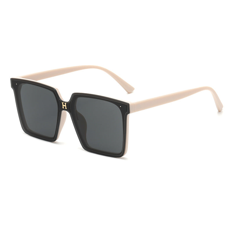 Kvinne firkantede solbriller med elegant gradient Skanto