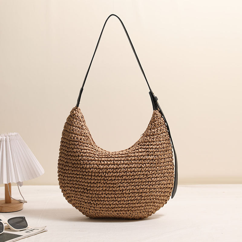 Handmade Hobo Bag in Natural Raffia Skanto