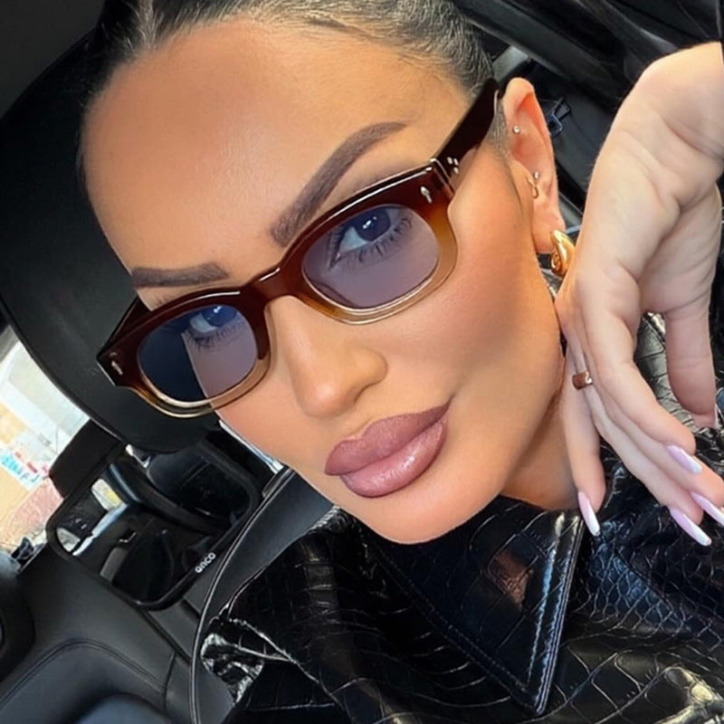 Women's trendy square tube design sunglasses Skanto