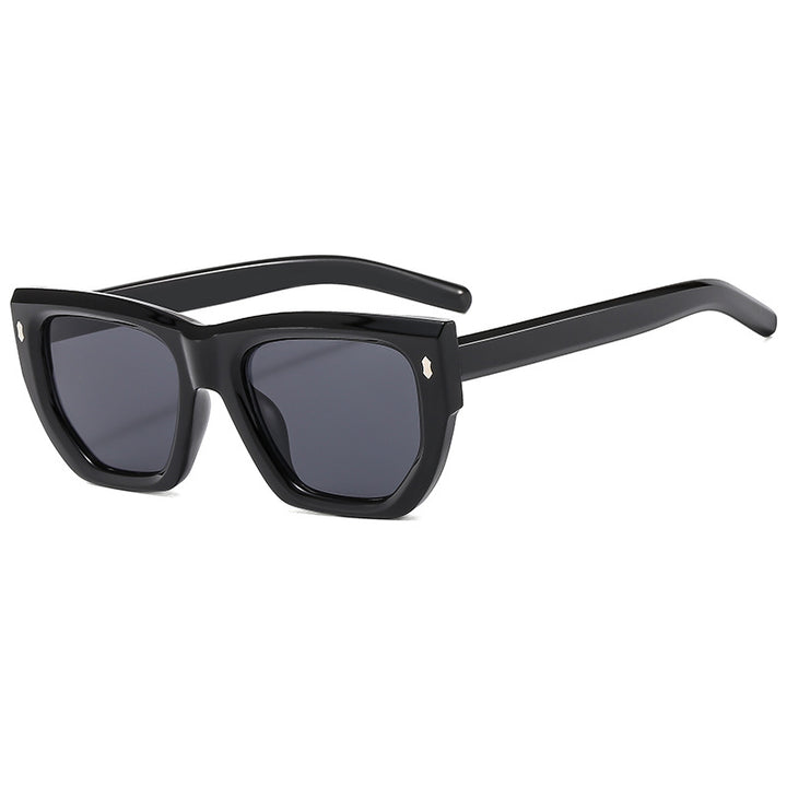 Dame Designer-solbrille med moderne geometrisk ramme og UV-beskyttelse Skanto