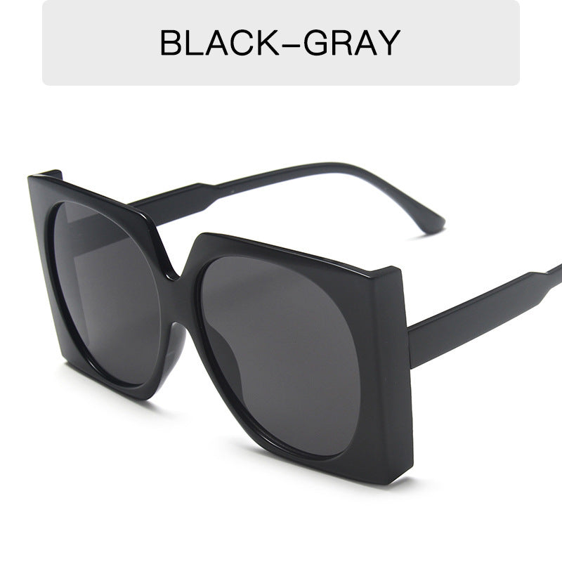 Dame Oversized solbriller i elegant ramme Skanto