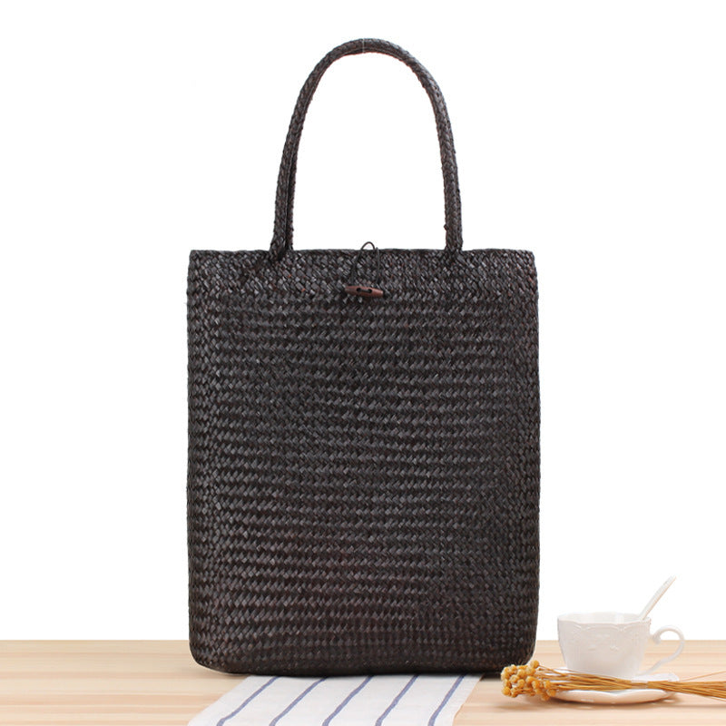 Spacious basket bag with sealed closure Skanto