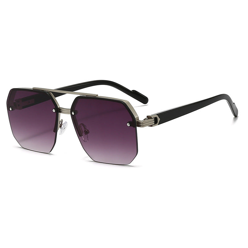 Dame moteriktig solbrille i trendy sekskant-design Skanto